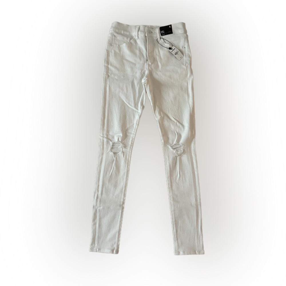 Express NWT white mid rise skinny jeans -size 4 Long